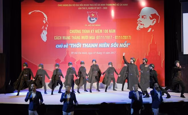 Vietnam conmemora centenario de la Revolución de Octubre ảnh 1 Vietnam conmemora centenario de la Revolución de Octubre ảnh 1