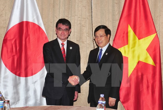 Japón y WEF reiteran apoyo a Vietnam en impulso de desarrollo nacional ảnh 1 Japón y WEF reiteran apoyo a Vietnam en impulso de desarrollo nacional ảnh 1