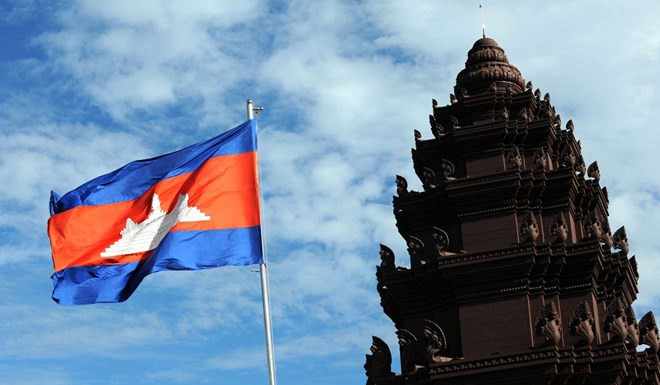 Dirigentes vietnamitas felicitan a Camboya por Día de la Independencia ảnh 1 Dirigentes vietnamitas felicitan a Camboya por Día de la Independencia ảnh 1