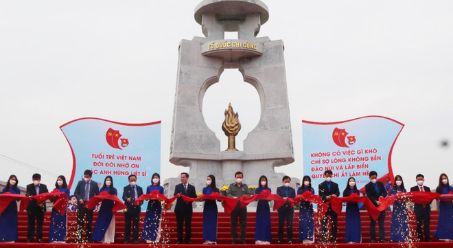 Organizan diversas actividades para celebrar natalicio del legendario General Vo Nguyen Giap ảnh 1