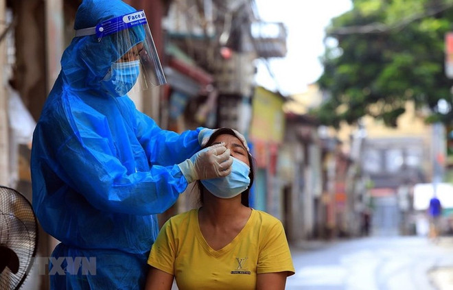 Lucha contra el COVID-19 en Vietnam: Adaptarse, flexibilizar y evitar negligencia ảnh 1 Lucha contra el COVID-19 en Vietnam: Adaptarse, flexibilizar y evitar negligencia ảnh 1