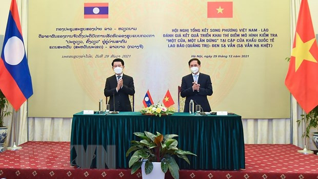 Vietnam y Laos revisan implementación de “ventanilla única” ảnh 1