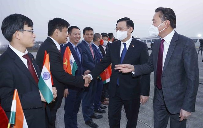 Presidente de la Asamblea Nacional de Vietnam concluye visitas a Corea del Sur y la India ảnh 1 Presidente de la Asamblea Nacional de Vietnam concluye visitas a Corea del Sur y la India ảnh 1