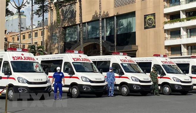 Organizaciones surcoreanas entregan ambulancias a Vietnam para lucha contra COVID-19 ảnh 1 Organizaciones surcoreanas entregan ambulancias a Vietnam para lucha contra COVID-19 ảnh 1