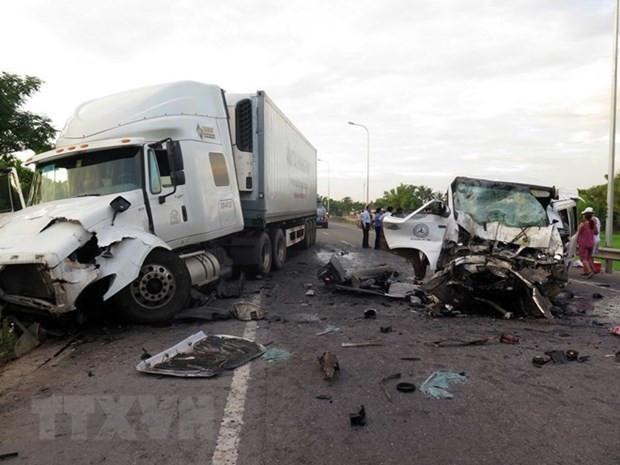 Vietnam reporta casi seis mil fallecidos por accidentes de tráfico en 2021 ảnh 1 Vietnam reporta casi seis mil fallecidos por accidentes de tráfico en 2021 ảnh 1