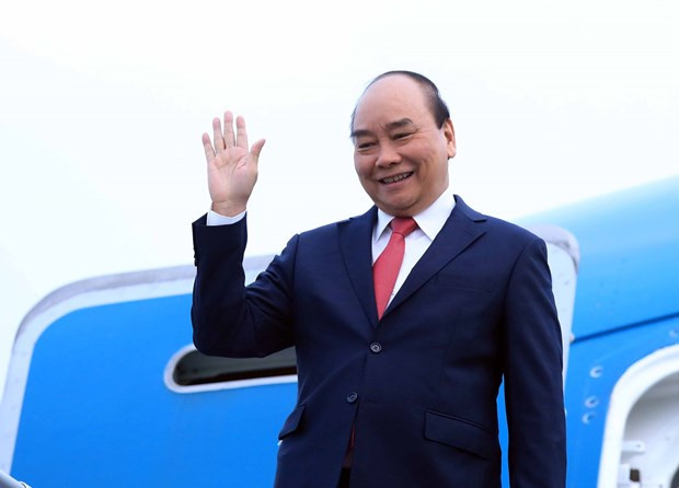 Presidente de Vietnam parte rumbo a Camboya para visita oficial ảnh 1 Presidente de Vietnam parte rumbo a Camboya para visita oficial ảnh 1