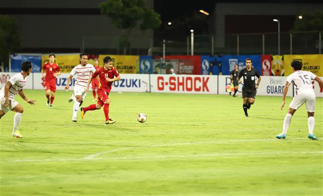 Vietnam avanza a semifinales de Copa AFF Suzuki con goleada a Camboya ảnh 2