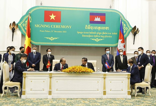 Emiten Vietnam y Camboya Declaración conjunta por la visita del presidente vietnamita al país vecino ảnh 3 Emiten Vietnam y Camboya Declaración conjunta por la visita del presidente vietnamita al país vecino ảnh 3