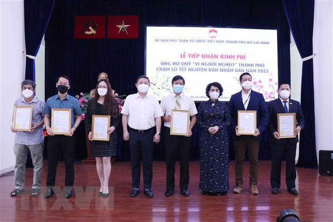 Ciudad Ho Chi Minh ayuda a personas en desventaja económica en ocasión de Tet ảnh 1