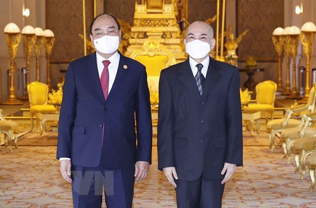 Emiten Vietnam y Camboya Declaración conjunta por la visita del presidente vietnamita al país vecino ảnh 1 Emiten Vietnam y Camboya Declaración conjunta por la visita del presidente vietnamita al país vecino ảnh 1
