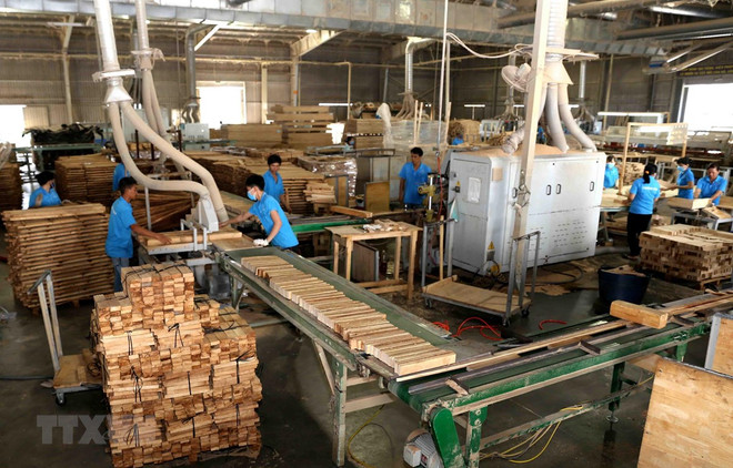 Suspenden temporalmente la reexportación de madera contrachapada a Estados Unidos ảnh 1 Suspenden temporalmente la reexportación de madera contrachapada a Estados Unidos ảnh 1
