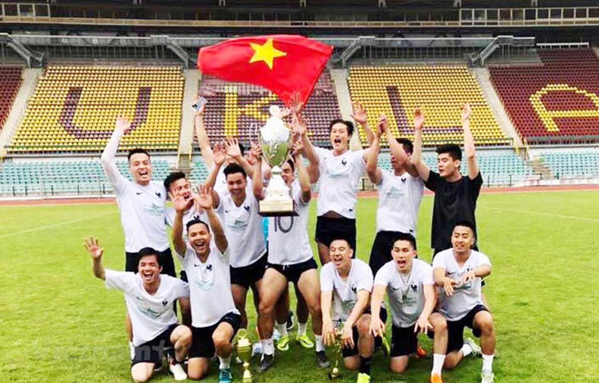 Debutan club y centro de formación de futbolistas vietnamitas en la República Checa ảnh 1 Debutan club y centro de formación de futbolistas vietnamitas en la República Checa ảnh 1