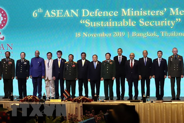 Debaten ministros de Defensa de la ASEAN temas de seguridad regional ảnh 1 Debaten ministros de Defensa de la ASEAN temas de seguridad regional ảnh 1