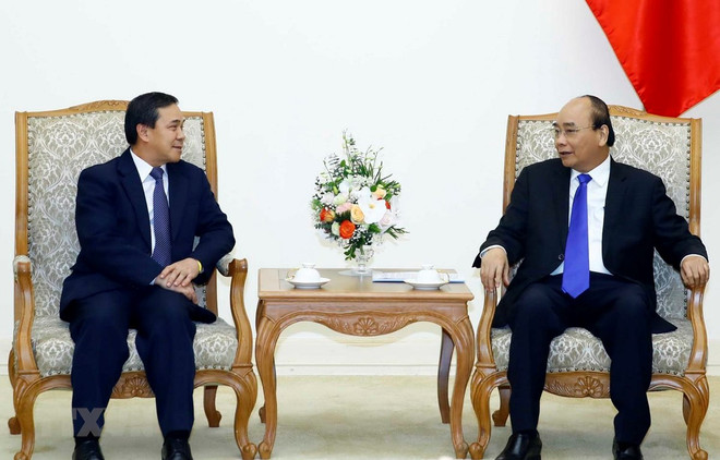 Recibe primer ministro vietnamita a nuevo embajador laosiano ảnh 1 Recibe primer ministro vietnamita a nuevo embajador laosiano ảnh 1