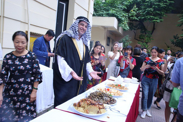 Presentan en Hanoi la cultura culinaria de Palestina ảnh 1