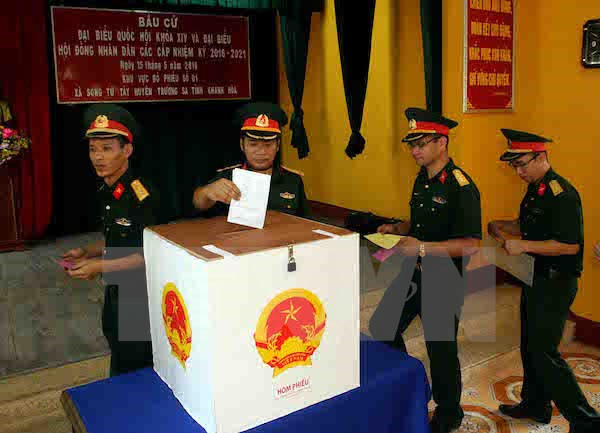 Ciudadanos en Truong Sa participan en votaciones generales tempranas ảnh 1 Ciudadanos en Truong Sa participan en votaciones generales tempranas ảnh 1