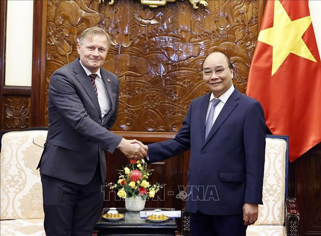 Presidente de Vietnam recibe a nuevos embajadores de países europeos ảnh 3 Presidente de Vietnam recibe a nuevos embajadores de países europeos ảnh 3