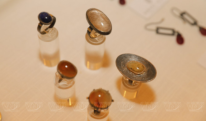 Ryno Spence y sus historias vietnamitas sobre las joyas ảnh 1 Ryno Spence y sus historias vietnamitas sobre las joyas ảnh 1