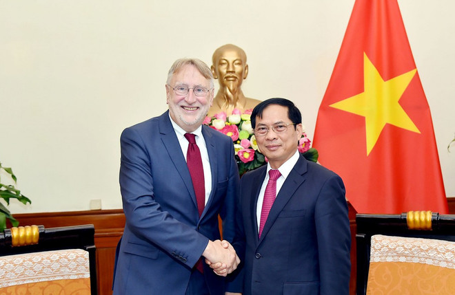 Unión Europea, uno de los principales socios económicos de Vietnam, según canciller ảnh 1 Unión Europea, uno de los principales socios económicos de Vietnam, según canciller ảnh 1