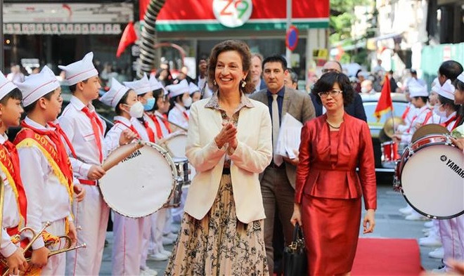 Directora general de la UNESCO asiste a ceremonia inicial del nuevo año escolar en Hanoi ảnh 1 Directora general de la UNESCO asiste a ceremonia inicial del nuevo año escolar en Hanoi ảnh 1