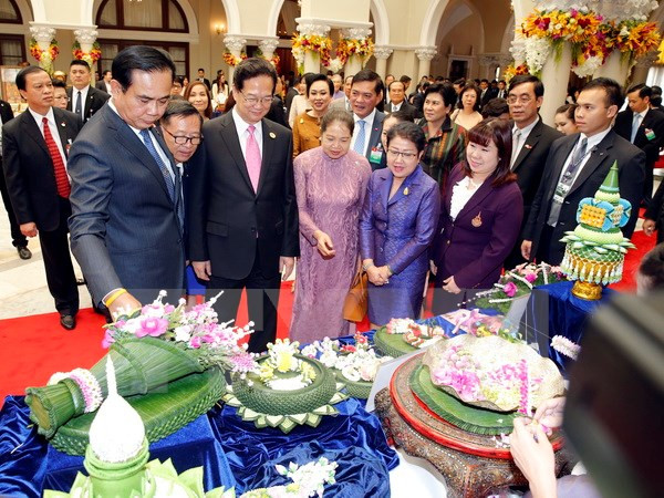 Visita de premier a Tailandia, nuevo hito en nexos bilaterales ảnh 1 Visita de premier a Tailandia, nuevo hito en nexos bilaterales ảnh 1