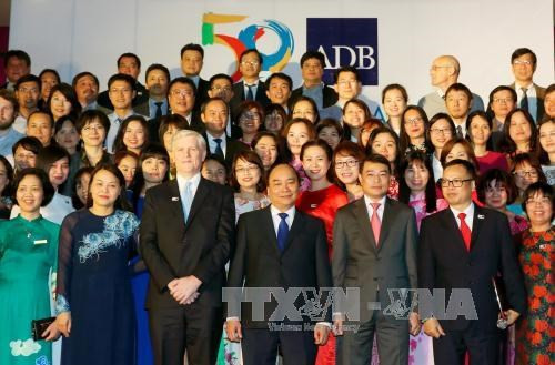 Vietnam considera BAD como socio importante, destaca premier ảnh 1 Vietnam considera BAD como socio importante, destaca premier ảnh 1