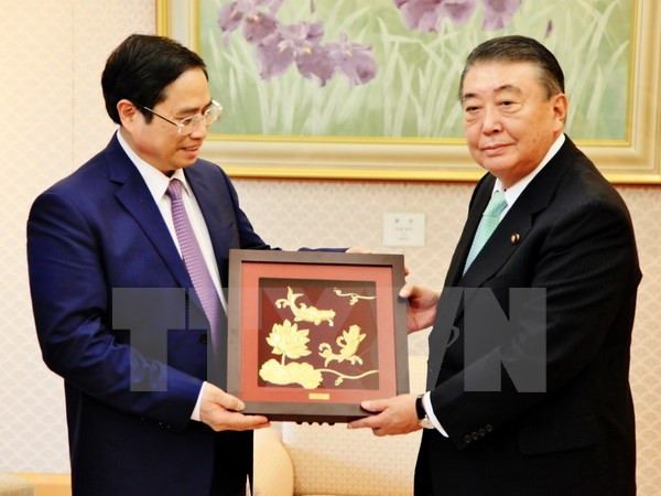 Líderes parlamentarios de Japón reciben a alto funcionario de PCV ảnh 1 Líderes parlamentarios de Japón reciben a alto funcionario de PCV ảnh 1