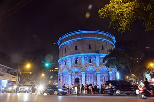 Luces encienden centenaria torre de agua en Hanoi, gracias a apoyo holandés ảnh 1 Luces encienden centenaria torre de agua en Hanoi, gracias a apoyo holandés ảnh 1