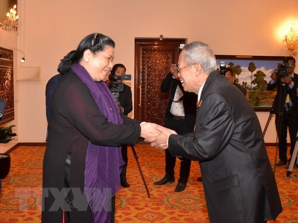 Vicepresidenta del Parlamento de Vietnam recibida por dirigentes camboyanos ảnh 1 Vicepresidenta del Parlamento de Vietnam recibida por dirigentes camboyanos ảnh 1