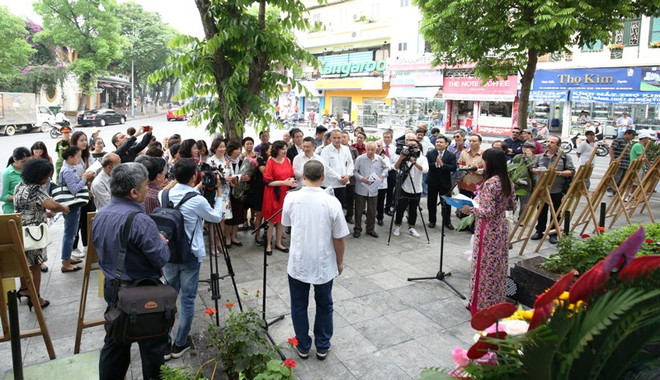 Presentan en Hanoi pinturas y libro de Héroe Cubano Antonio Guerrero ảnh 1 Presentan en Hanoi pinturas y libro de Héroe Cubano Antonio Guerrero ảnh 1