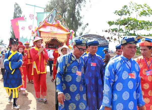Nutrida participación en festival dedicado al dios de peces en provincia vietnamita de Ben Tre ảnh 1