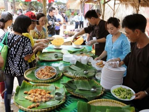Festival de Gastronomía y Cultura en Vietnam reúne platos más exóticos de Asia ảnh 1 Festival de Gastronomía y Cultura en Vietnam reúne platos más exóticos de Asia ảnh 1