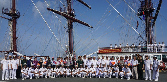 Buque escuela de Armada Popular de Vietnam visita Camboya ảnh 1 Buque escuela de Armada Popular de Vietnam visita Camboya ảnh 1
