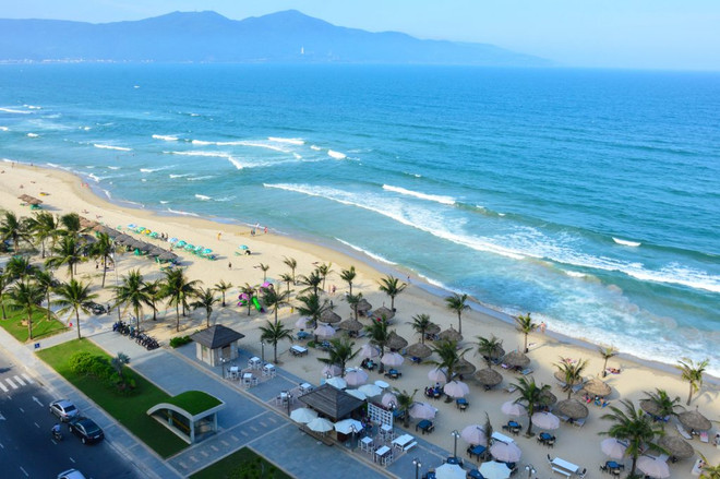 Ciudad centrovietnamita de Da Nang inicia temporada del turismo marítimo en 2018 ảnh 1 Ciudad centrovietnamita de Da Nang inicia temporada del turismo marítimo en 2018 ảnh 1
