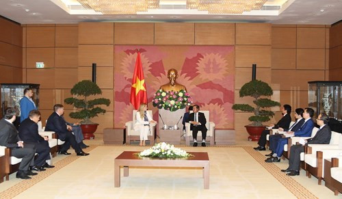 Vietnam concede importancia al desarrollo de nexos con Ucrania ảnh 1 Vietnam concede importancia al desarrollo de nexos con Ucrania ảnh 1