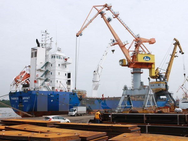 Ingreso de Vietnam por las importaciones y exportaciones aumenta 14,4 por ciento en cuatro meses ảnh 1 Ingreso de Vietnam por las importaciones y exportaciones aumenta 14,4 por ciento en cuatro meses ảnh 1