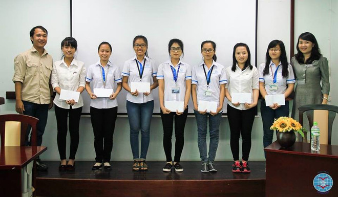 En Singapur gala de recaudación de fondos para estudiantes vietnamitas desfavorecidos ảnh 1 En Singapur gala de recaudación de fondos para estudiantes vietnamitas desfavorecidos ảnh 1
