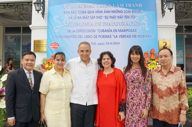 Presentan en Hanoi pinturas y libro de Héroe Cubano Antonio Guerrero ảnh 3 Presentan en Hanoi pinturas y libro de Héroe Cubano Antonio Guerrero ảnh 3