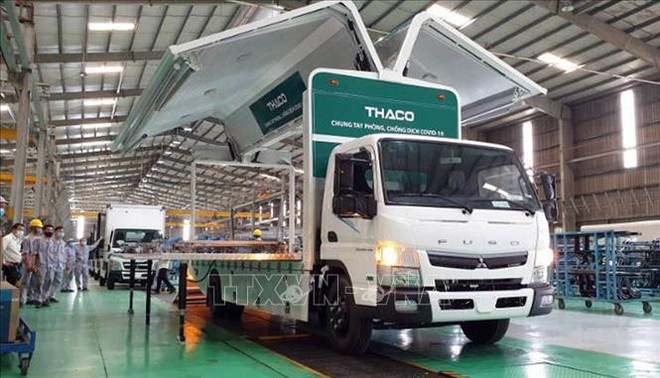 THACO dona camiones especializados para transporte de vacunas y vacunación móvil ảnh 2 THACO dona camiones especializados para transporte de vacunas y vacunación móvil ảnh 2