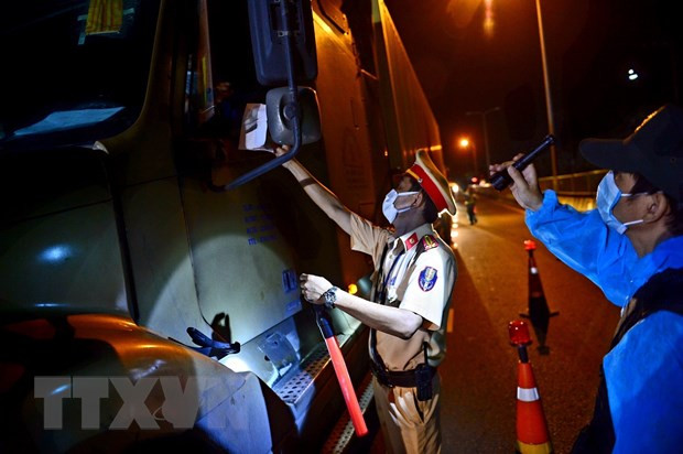 Ciudad Ho Chi Minh impulsa medidas para facilitar el traslado de bienes esenciales ảnh 1
