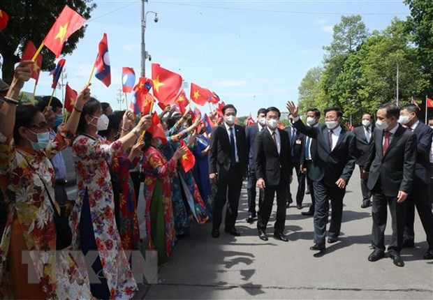 Laos y Vietnam disfrutan una amistad imperecedera, según prensa laosiana ảnh 1 Laos y Vietnam disfrutan una amistad imperecedera, según prensa laosiana ảnh 1
