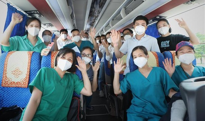Personal médico incrementa apoyo a Ciudad Ho Chi Minh en lucha contra COVID-19 ảnh 1 Personal médico incrementa apoyo a Ciudad Ho Chi Minh en lucha contra COVID-19 ảnh 1