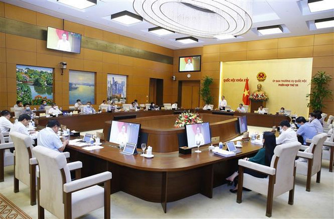 Comité Permanente del Parlamento de Vietnam analiza plan de desarrollo socioeconómico ảnh 2