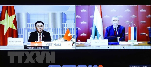 Dirigentes parlamentarios de Vietnam y Hungría sostienen conversaciones ảnh 1