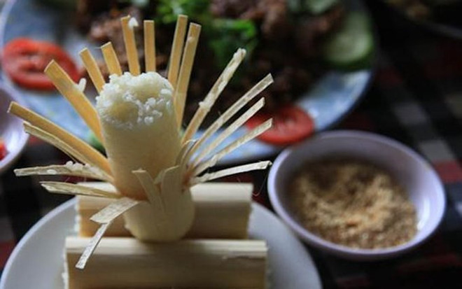 Arroz en cañas de bambú, plato especial de etnia Muong en Vietnam ảnh 1 Arroz en cañas de bambú, plato especial de etnia Muong en Vietnam ảnh 1