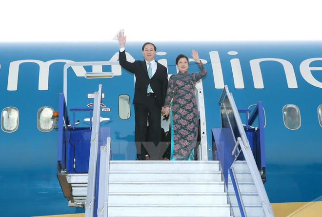 [Foto] Presidente de Vietnam llega a Perú para la Cumbre de APEC ảnh 1