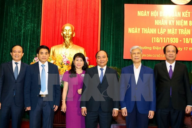 Premier vietnamita asiste a fiesta de gran unidad nacional ảnh 1 Premier vietnamita asiste a fiesta de gran unidad nacional ảnh 1