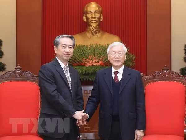 Presidente de Vietnam recibe a embajador chino ảnh 1