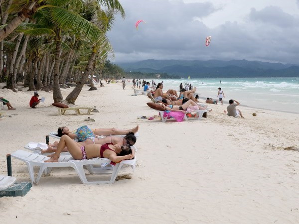 Llegan más turistas a Filipinas a pesar del cierre de la conocida isla de Boracay ảnh 1 Llegan más turistas a Filipinas a pesar del cierre de la conocida isla de Boracay ảnh 1