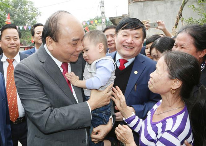 Premier vietnamita urge a provincia de Hung Yen a desarrollar parques industriales ảnh 1